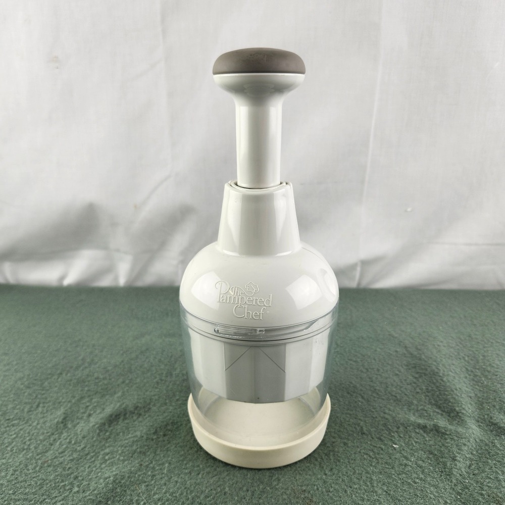 Pampered Chef Food Chopper #2585